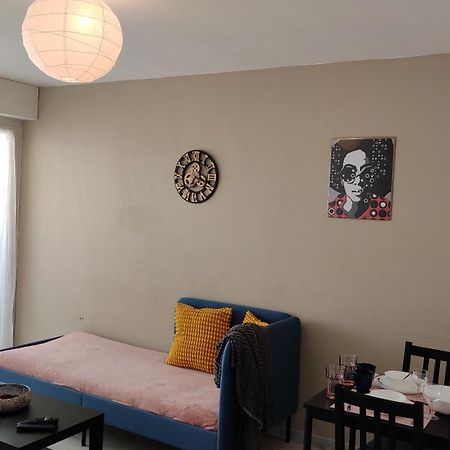 Charmant Appartement Proche Melun Centre Ville Exterior foto