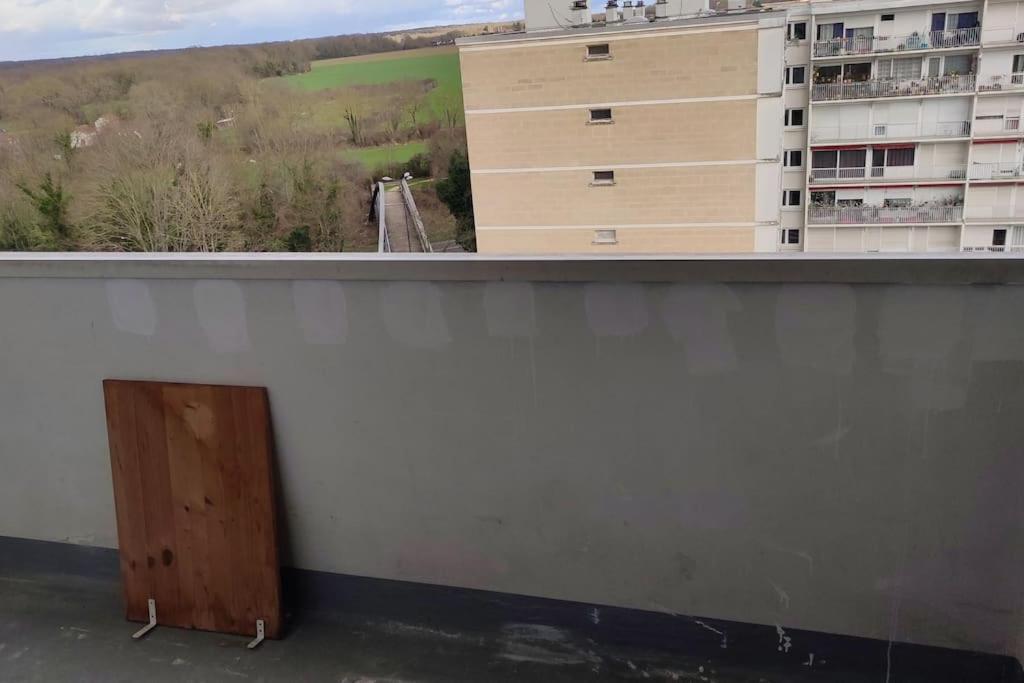 Charmant Appartement Proche Melun Centre Ville Exterior foto